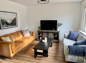 New and Cozy Cottage Minutes to Blue Mountain - Image 4