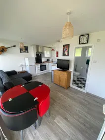 Valencia, 2 bedroom Chalet with onsite pool - Image 2
