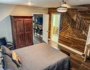 2 person suite, 10 miles frm dwtwn, free parking! - Image 5