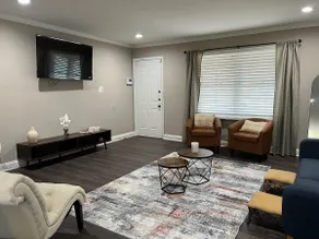 Cozy home near National Harbor - Image 2