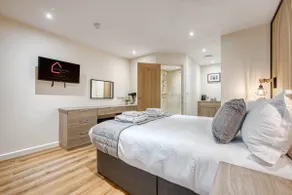 Luxury Stockton Studio Room - Free WiFi - Parking - Image 2