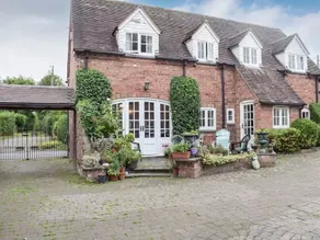 Victorian Two Bedroom Cottage. Cable TV, Wi-Fi - Image 2