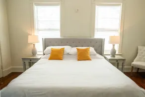 Upscale, Walk to Downtown, 5BD - Image 3