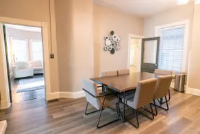 Upscale, Walk to Downtown, 5BD - Image 4