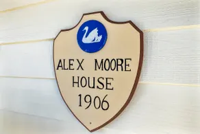 Alex Moore House (Fri to Fri summer bookings) - Image 5