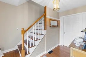 Cozy Private Suite in Hamilton - Image 2