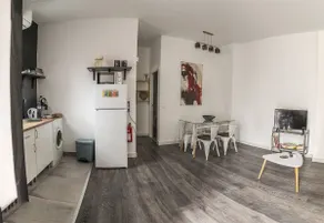Ground floor on Pizarro 32 - B2 - Image 3