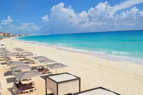 Luxury ocean front apartment, gym, spa, pool, jacuzzi, beach - Image 2
