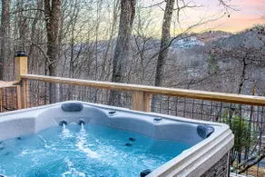 Cabin in Wolf Laurel, Hiking, Hot Tub, Mtn Biking - Image 2