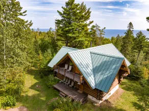 Split Rock Blockhaus mit Blick auf den Lake Superior, ruhig gelegen in 100 Jahre alten White Pines - Image 4