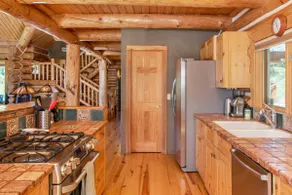 Log Home w/ Stunning Views Hiking Fishing Paradise - Image 5