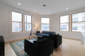 'Condo A' Gallery Suite - Downtown Marion - Image 4