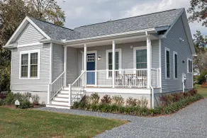 Charming Cottage in Tilghman Island—Walk to Marinas, Dining & Wedding Venues - Image 3