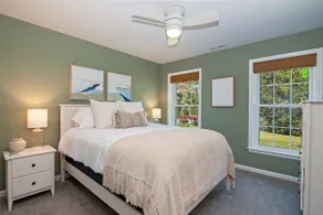 Charming Cottage in Tilghman Island—Walk to Marinas, Dining & Wedding Venues - Image 2