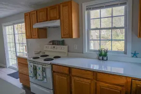 7 Bed in Narragansett - walk to private beach - Image 2