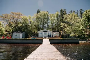 Lakefront 2BR cottage w/ hot tub - Image 5