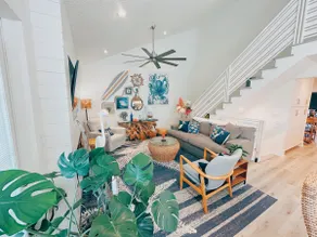 LaLa's Luxury Beach House, Pet Friendly - Image 2