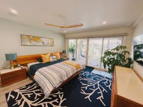 LaLa's Luxury Beach House, Pet Friendly - Image 4