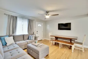 Cozy Central Austin 6-Bedroom Retreat. Sleeps 14 - Image 5