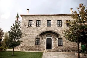 Stone mansion in Portaria - Image 4