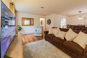 Charming Cottage Retreat - 0.5 miles from USM! - Image 4