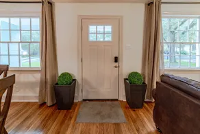 Charming Cottage Retreat - 0.5 miles from USM! - Image 2