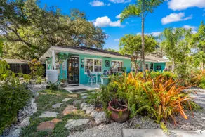 Tranquil Tide Villa - Waterview! 15 min to beach - Image 5