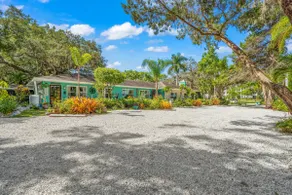 Tranquil Tide Villa - Waterview! 15 min to beach - Image 4