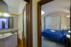 Apartment Antica Cisterna - Image 3