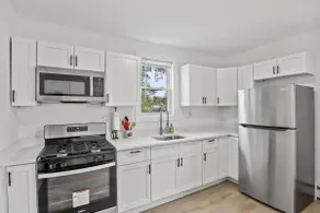 1 Bed + Office w Daybed! Close to NYC Transpo! - Image 3