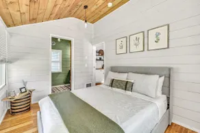Cozy Cottage |Quintessential CT | Pet Friendly - Image 5