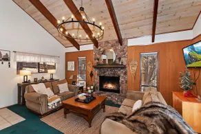 Everwood Serenity Treehouse on Sledding Hill - Image 4