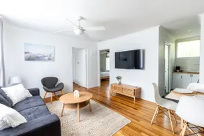 Freshly Renovated,600m to Main Beach| Pet Friendly - Image 3