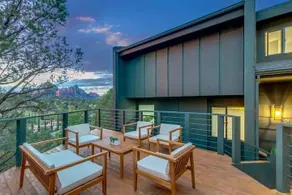 The Bouji Hippie Retreat w Amazing Views - Image 4