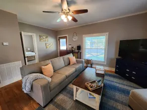 Barefoot BBQ Bungalow - Image 5