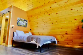 The Florence Cabin at Highland Hill - Image 4