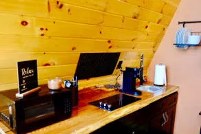 The Florence Cabin at Highland Hill - Image 5