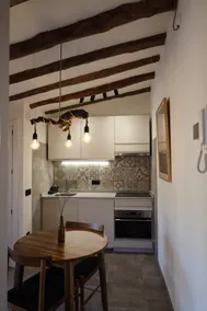 Penthouse with terrace in Capçanes - Image 4