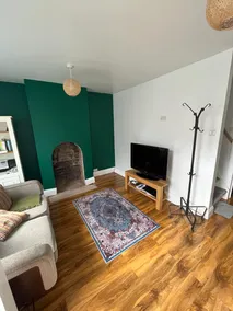1 Bedroom Character House - Image 2
