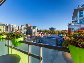 Chic Modern 1-bedroom Condo • Chinatown • Balcony - Image 3