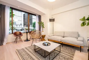 4 min walk to Otemachi station! 12 min walk to Tokyo Station! Spacious 3LDK, large glass windows with good lighting, elevator, convenient transportation, walking distance to the Imperial Palace! - Image 3
