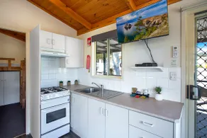 Budget Cabin (2BR-4B) - Image 4