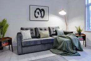 Stylish 2 bedroom flat - 15 minutes to Liverpool City Centre - Image 4