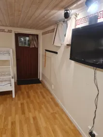 Cozy Basement Apartment - Image 4