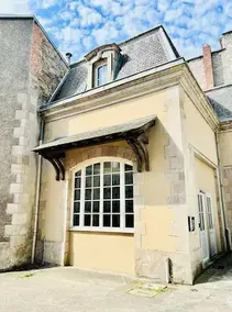 Le Maupassant, beautiful setting in the city center - Image 2
