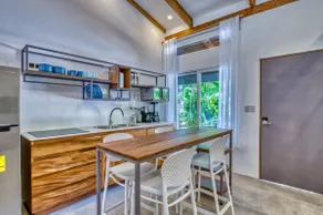Modern, Super close to beach All you need or want7 - Image 5