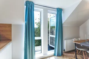 Luxurious City Centre Apartment - Image 4