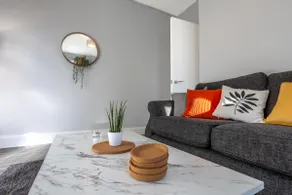 Modern Craigie Apartment - Image 3