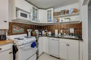 Main St 1 Bdrm - Steps to the Wine Reserve! - Image 5