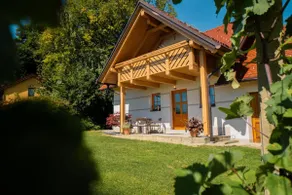 Tranquil Villa Vineyard: Jacuzzi & Vineyard Views - Image 2